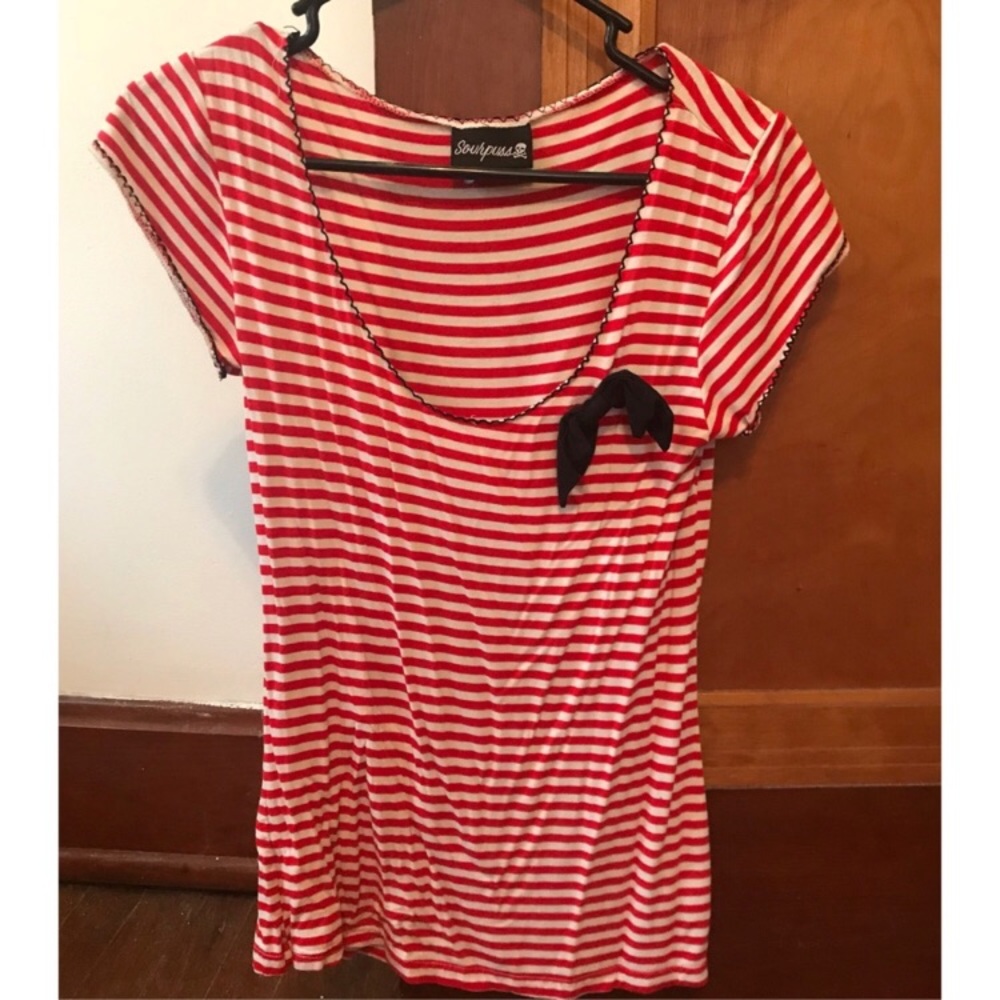 Red and white nautical tee